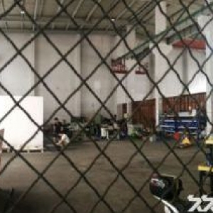 姜山工业区一楼450平米有行车厂房出租