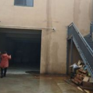 鄞州区云龙工业区占地20亩，厂房建筑面积17000平方米，出