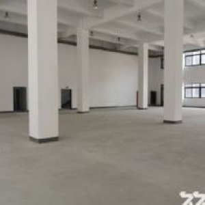 独门独院 2.8亩，厂房2000平米，1400万