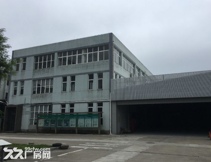 东吴三层3600平米框架厂房出租