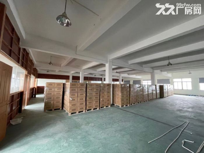 厂房出租：三横开发区亲亲家园附近，三楼，大概900平方