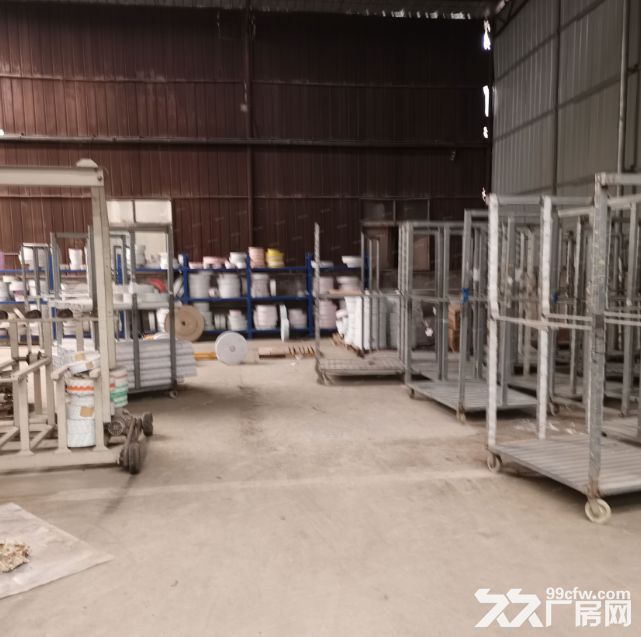 东吴平塘工业区一楼1500平米钢架厂房出租