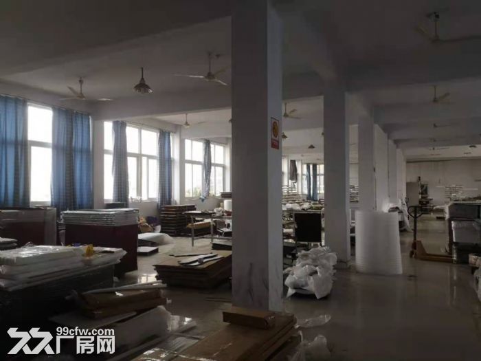 速抢！秀丰工业区一楼500平厂房出租！挂车可进！园区形象好!